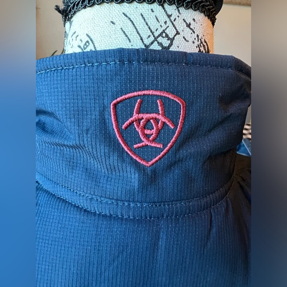 NWT Ariat Crius Insulated Vest-MIRAGE PRINT - Picture 7 of 11